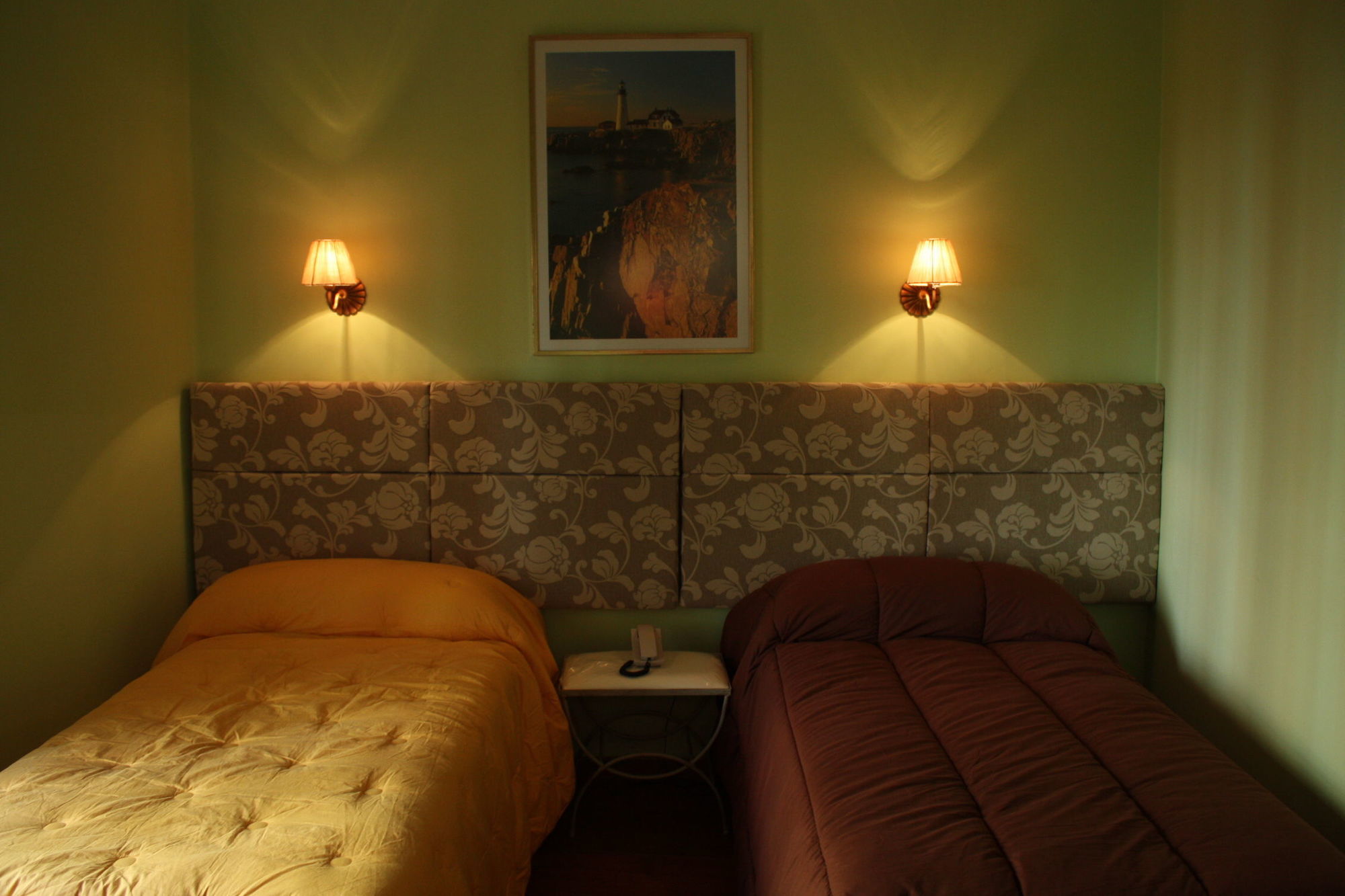 Gran Via 63 Rooms Madrid Room photo